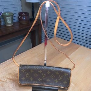 Louis Vuitton Twin Pochette GM
